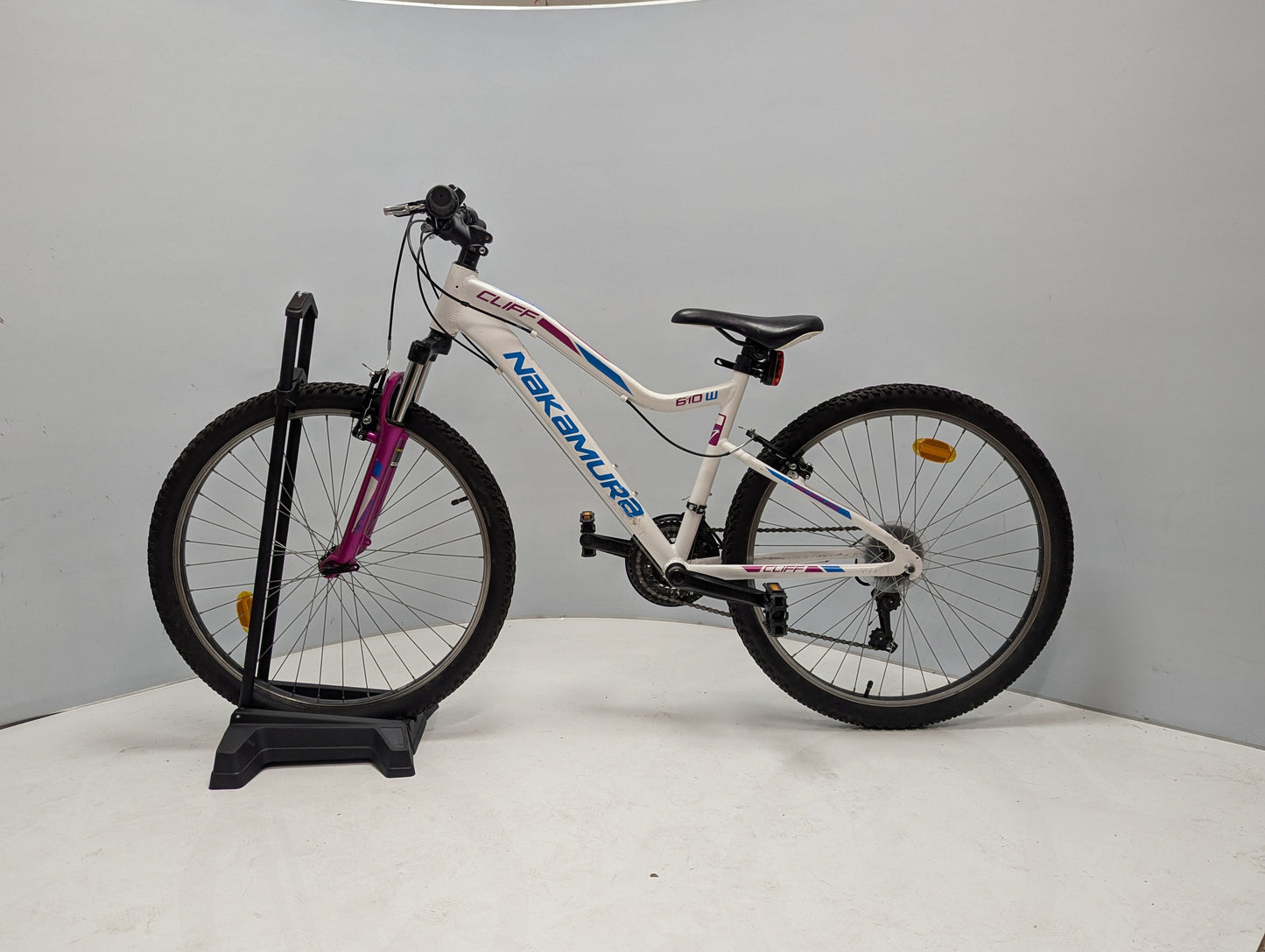 Nakamura Cliff 610 W veloti.net